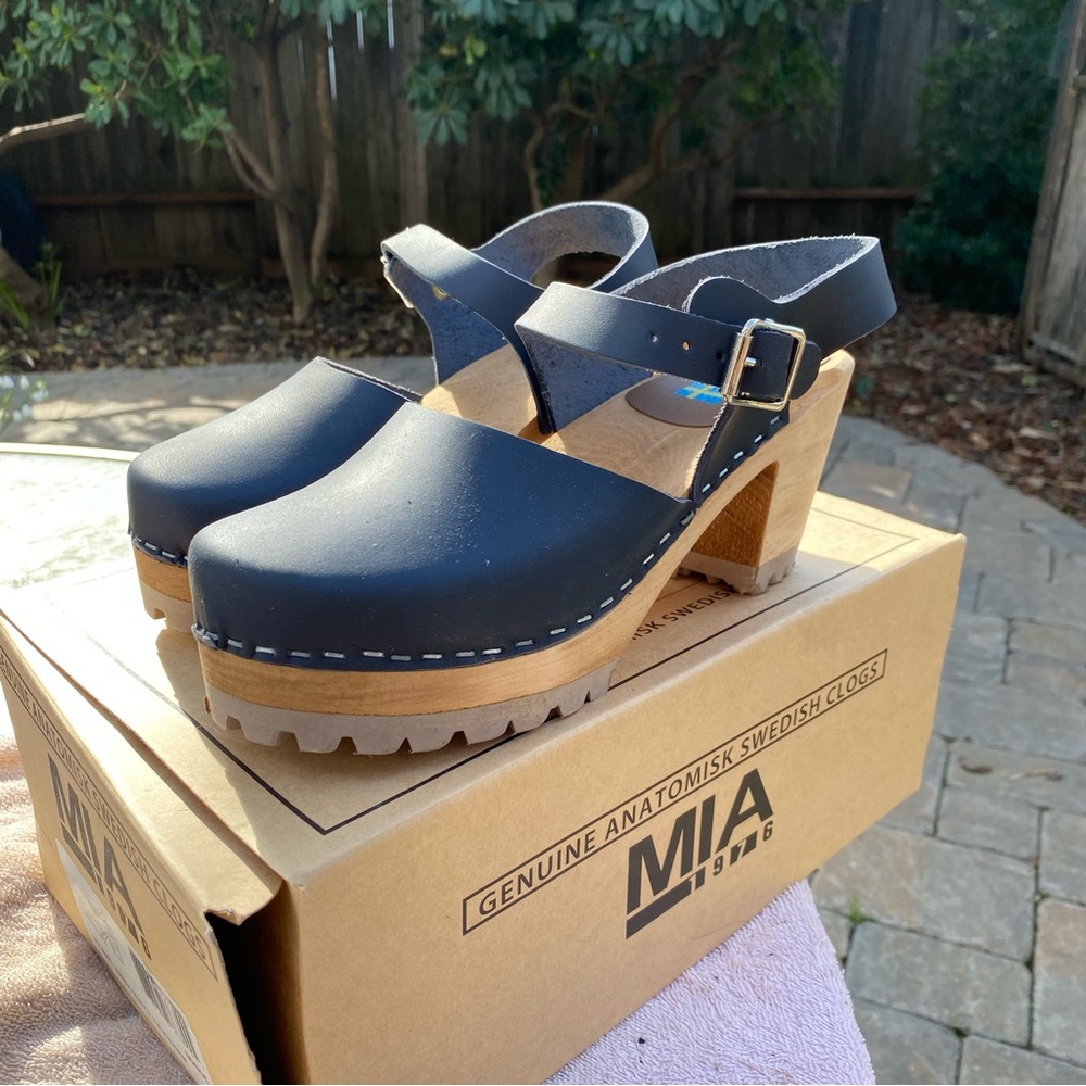 MIA ABBA Clogs